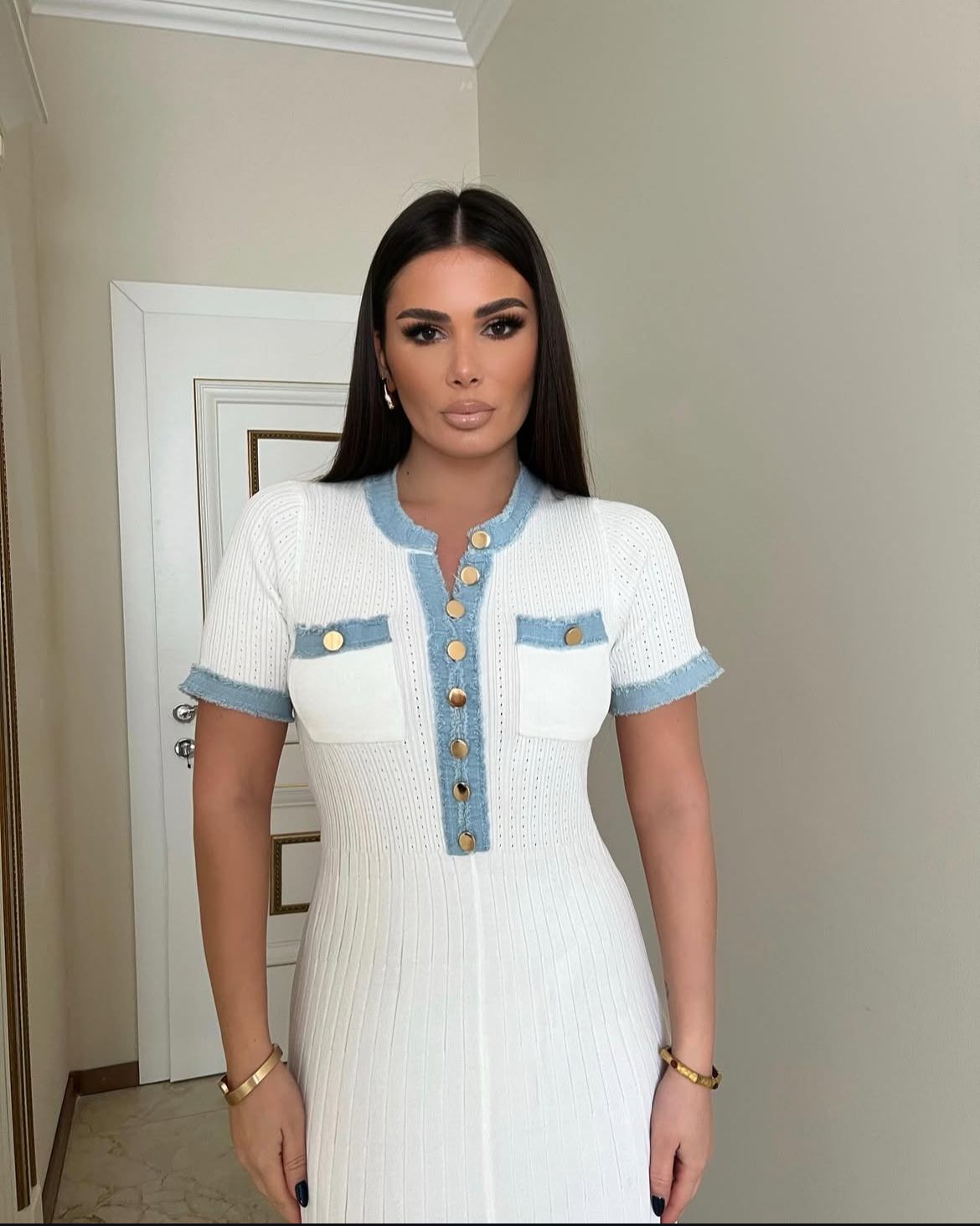 Prémium rövid ujjú derék karcsúsító Midi ruha