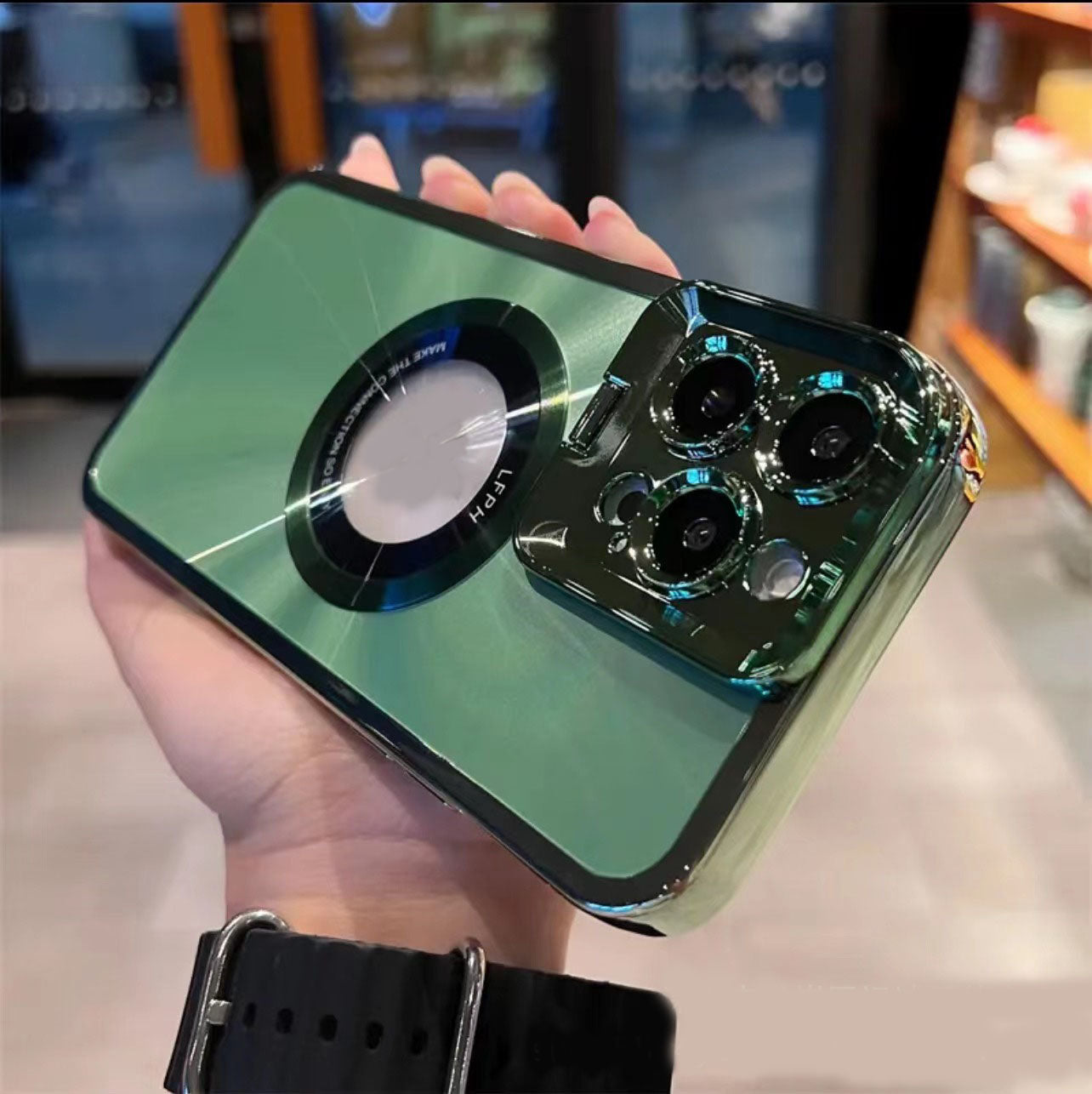 Mágneses iPhone tok lencsetartóval