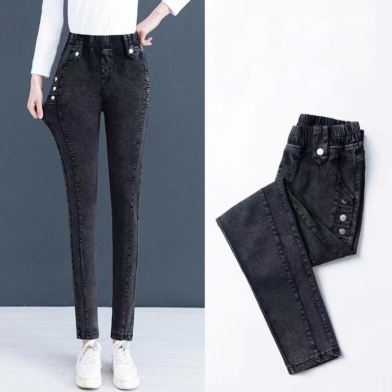 2024 Őszi és téli új vastagodó modellek női skinny farmer
