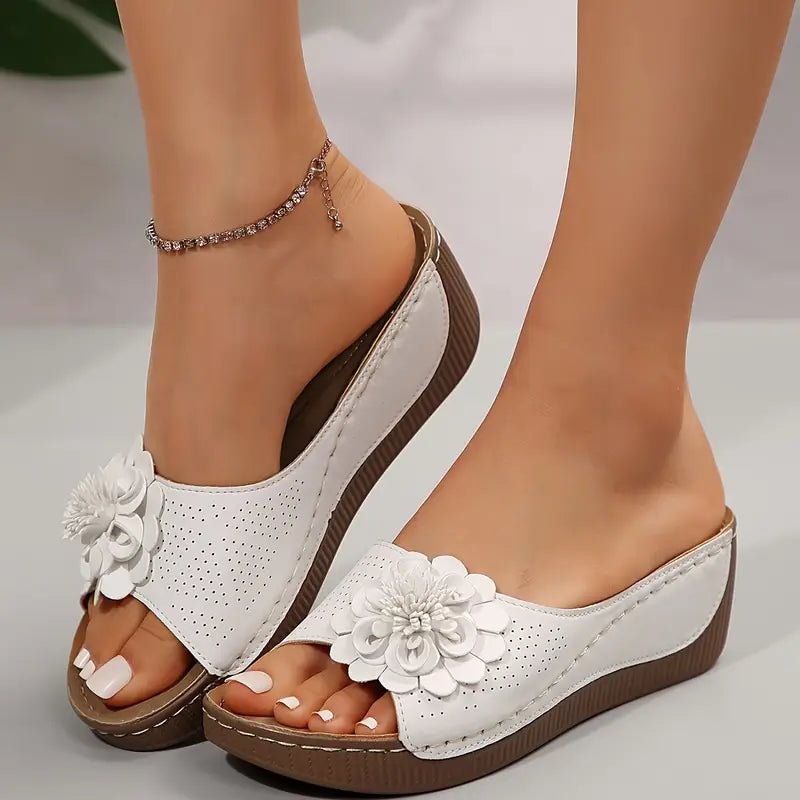 🌸Női Kényelmes Virágos Slip-On Szandálok