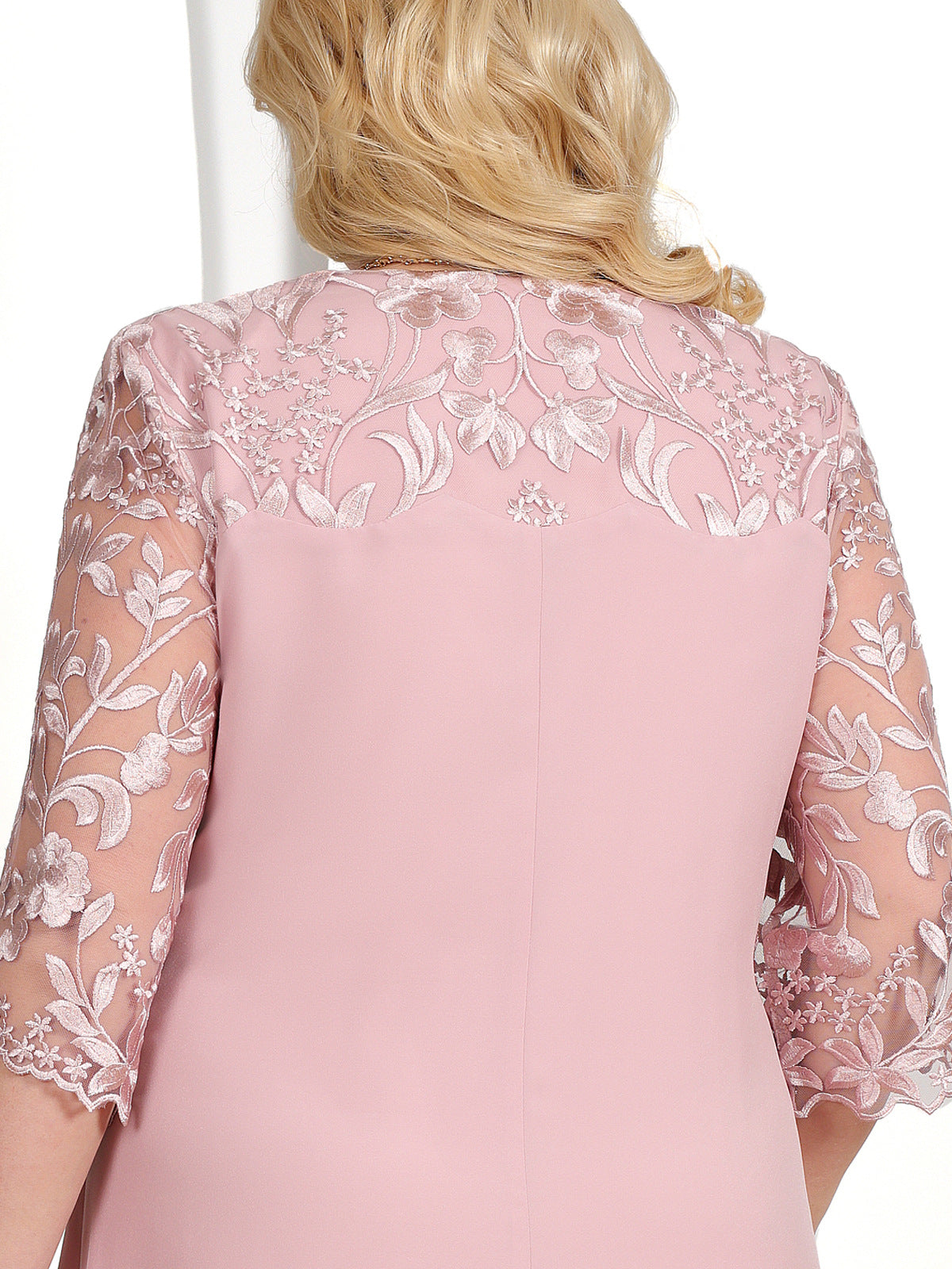 ✨Elegáns női sifonruhák kerek nyakkivágással hímzéssel