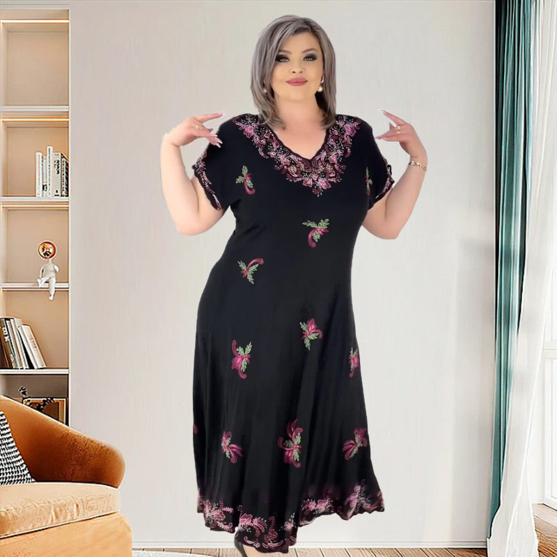 👗Plus méretű ruha V-nyakú