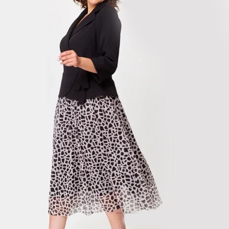 Női szett: virágmintás kabát és szoknya