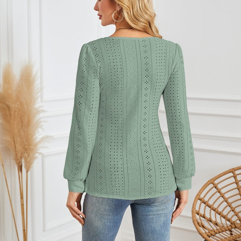 Női hosszú ujjú tunika kivágásokkal