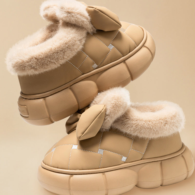 Vízálló és meleg belső cipő nőknek