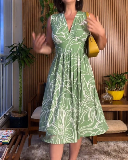 Ujjatlan ruha plusz méret a deréknál