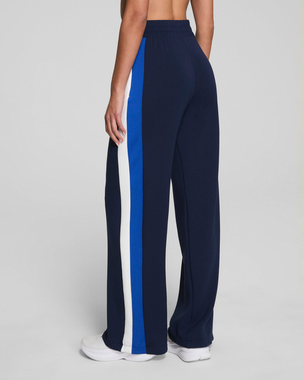AirEssentials Colorblock széles szárú melegítőnadrág