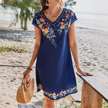 Női mintás ruha V-nyakkal