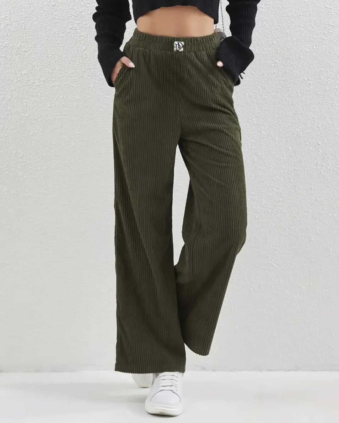 Széles szárú, fleece bélésű, csíkos nadrág