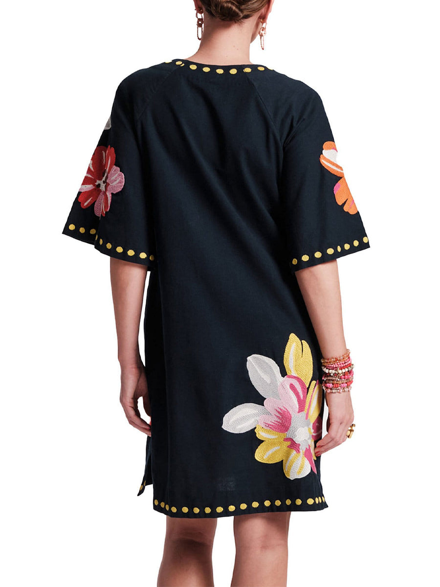 Virágmintás, hasított, háromnegyedes ujjú ruha