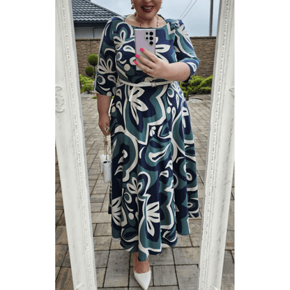 Királyi bő ruha zsebekkel és pántokkal