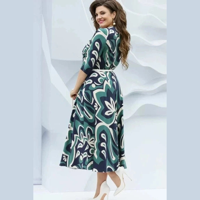 Királyi bő ruha zsebekkel és pántokkal