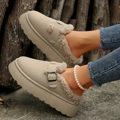 Kényelmes, plüss bélésű bokacsizma