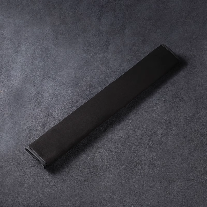 Selyembőr biztonsági övvédő - nyakvédelemmel és logóval ellátott opció（2 darab）