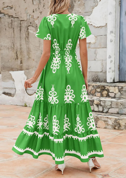 Új, V-nyakú, virágmintás ruha