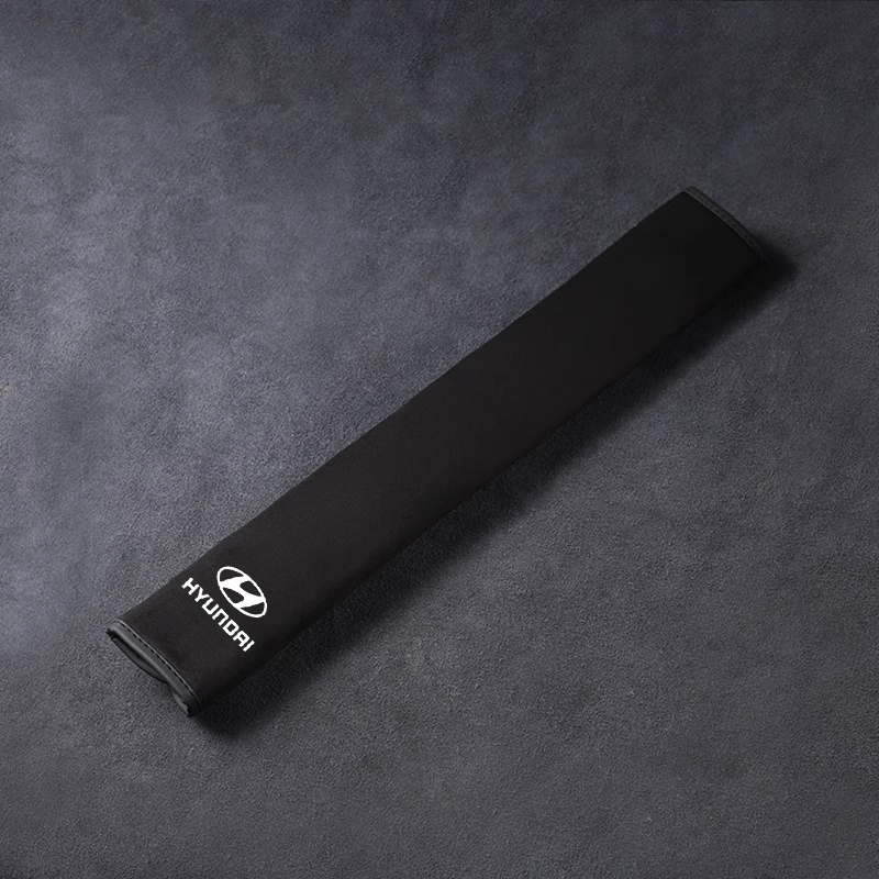 Selyembőr biztonsági övvédő - nyakvédelemmel és logóval ellátott opció（2 darab）