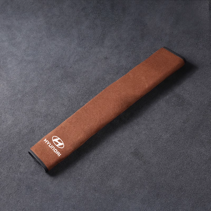 Selyembőr biztonsági övvédő - nyakvédelemmel és logóval ellátott opció（2 darab）