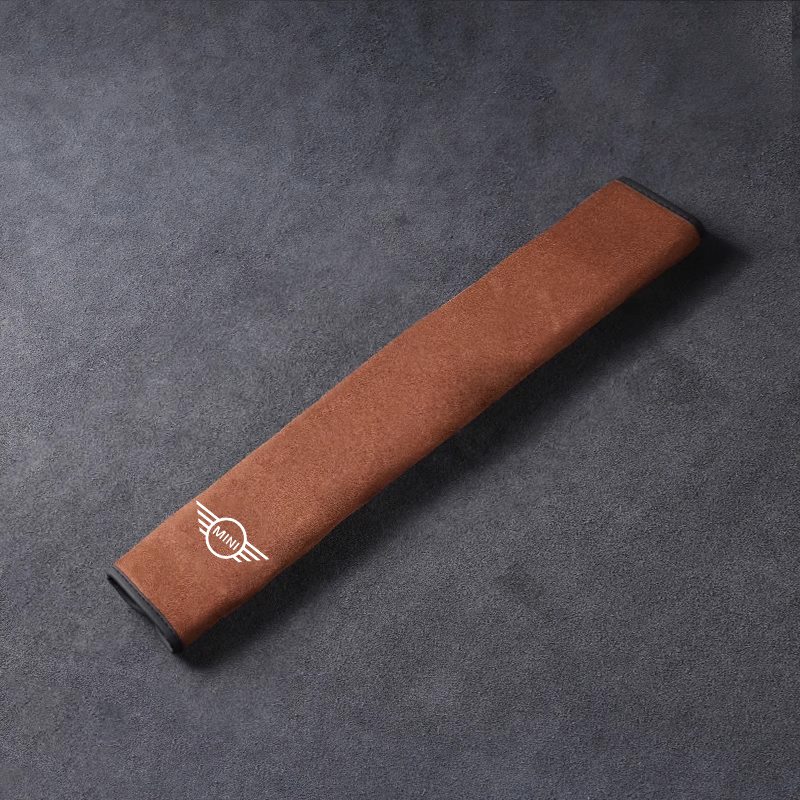 Selyembőr biztonsági övvédő - nyakvédelemmel és logóval ellátott opció（2 darab）