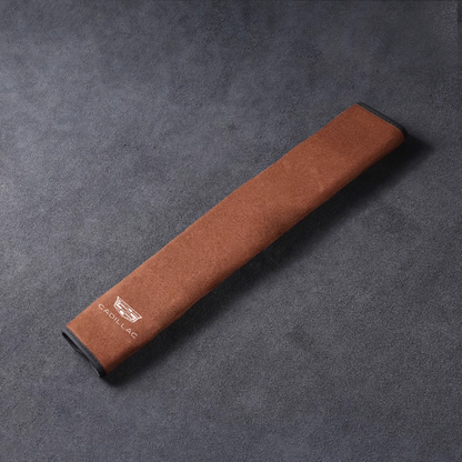 Selyembőr biztonsági övvédő - nyakvédelemmel és logóval ellátott opció（2 darab）