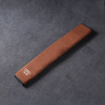 Selyembőr biztonsági övvédő - nyakvédelemmel és logóval ellátott opció（2 darab）