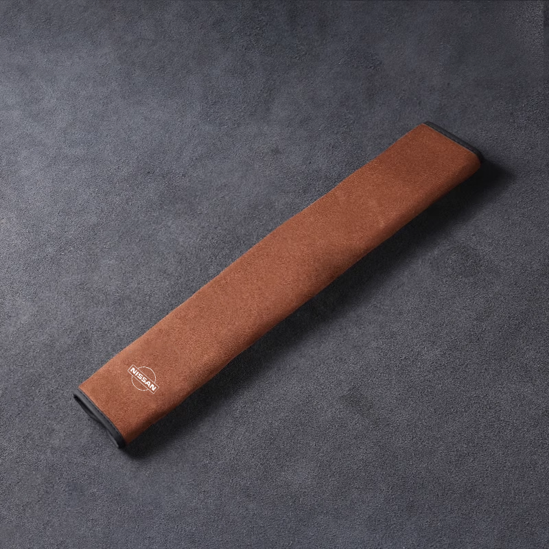 Selyembőr biztonsági övvédő - nyakvédelemmel és logóval ellátott opció（2 darab）