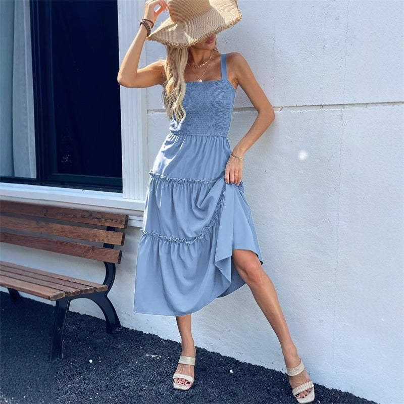 Női ujjatlan, fodros szegélyű ruha