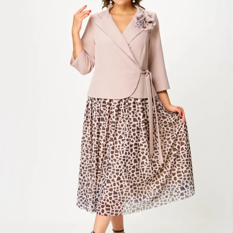 Női szett: virágmintás kabát és szoknya