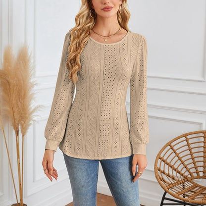 Női hosszú ujjú tunika kivágásokkal