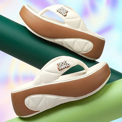 🌸 👡Női nyári színes blokkos, puha talpú, vastag sarkú papucs ☀️